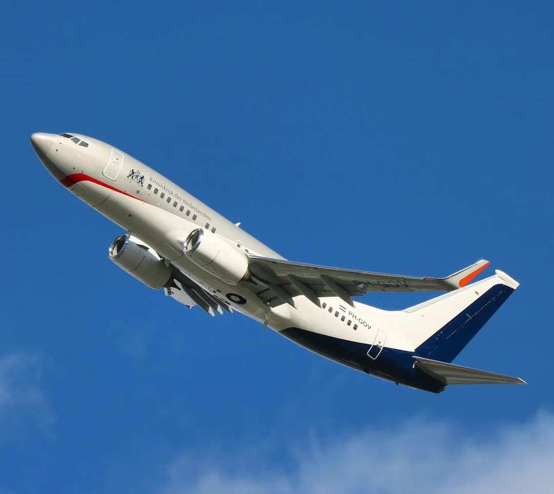 No  'Air Force One'  !  Government of  Netherlands  denied the transfer of  State  Operated  Boeing 737  to the Royal  Netherlands  Air Force  !