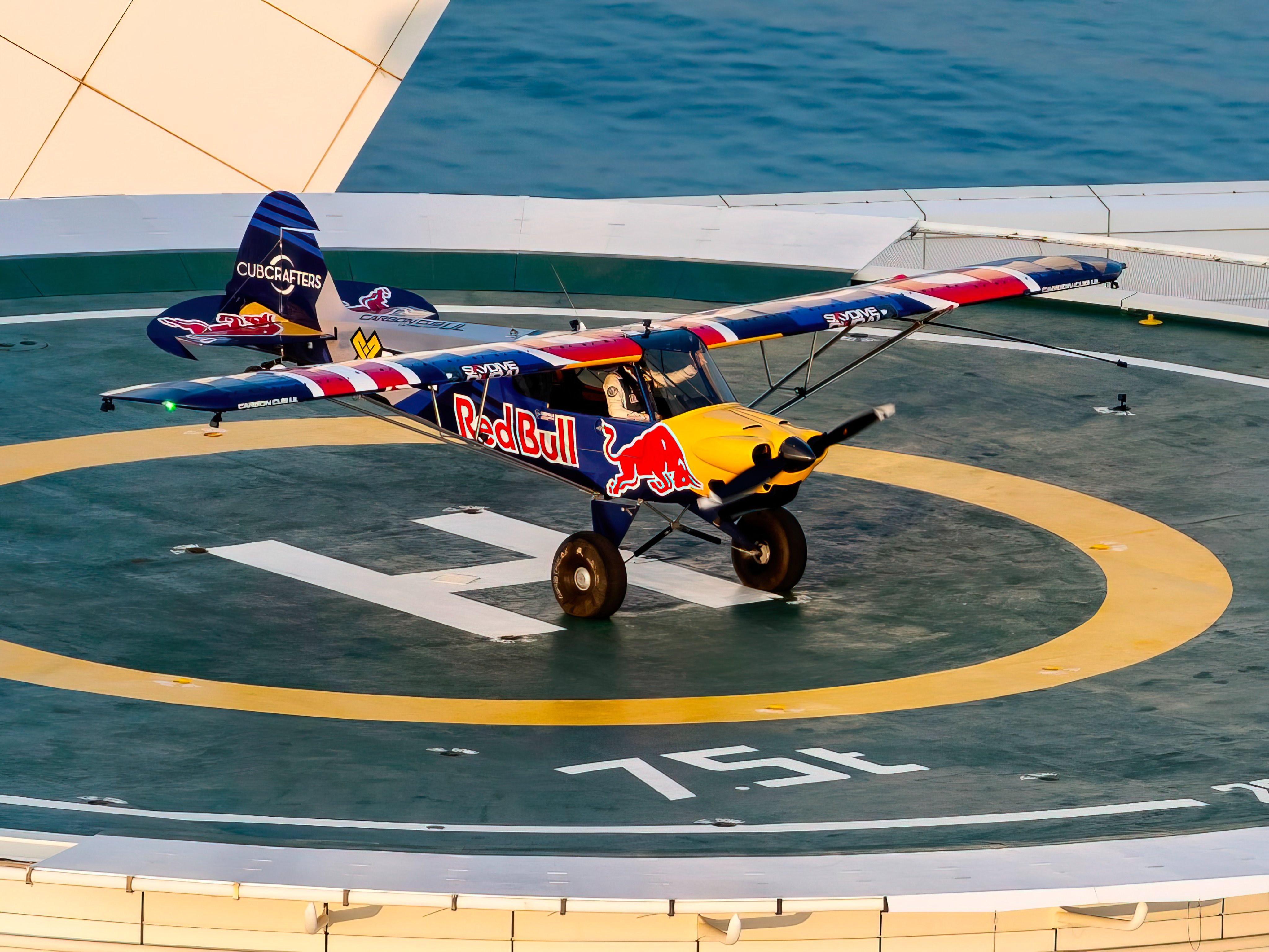 Polish pilot Luke Czepiela makes history with “Bullseye Landing” of a plane on the iconic Burj Al Arab helipad. 