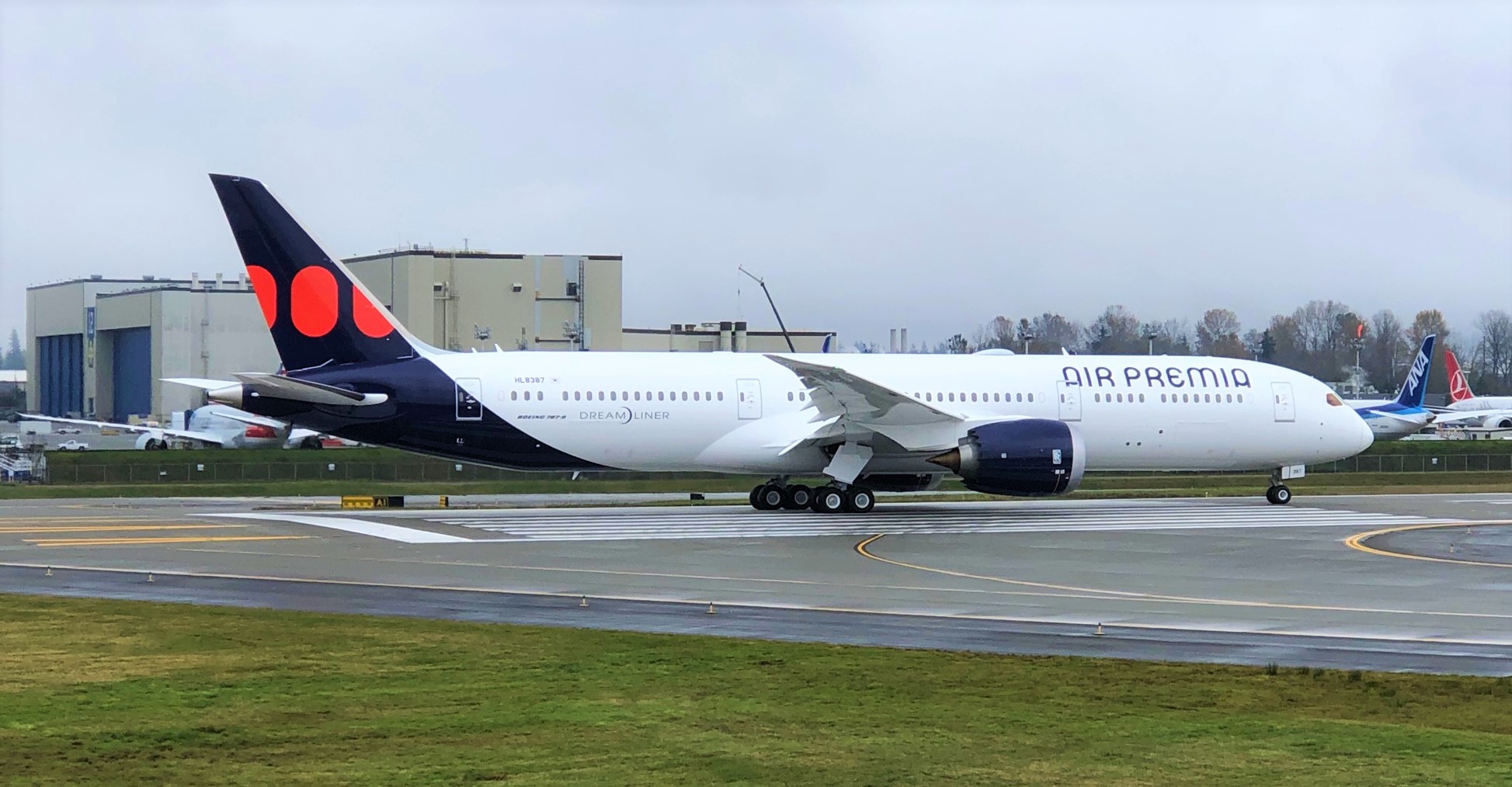 After  Breaking  Five-Months  of  silence  with  United, Boeing  Continued  delivery  of  B787  Dreamliner to  South Korean  Air Premia !