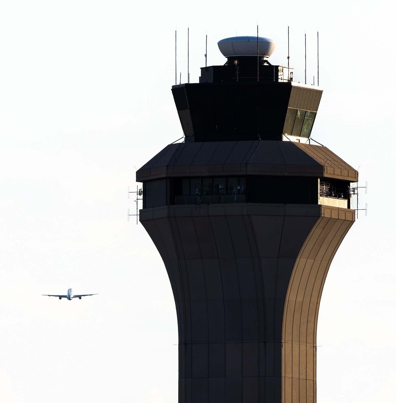 Carriers in the U.S.A. are feeding air traffic controllers as they miss their first full Paychecks.