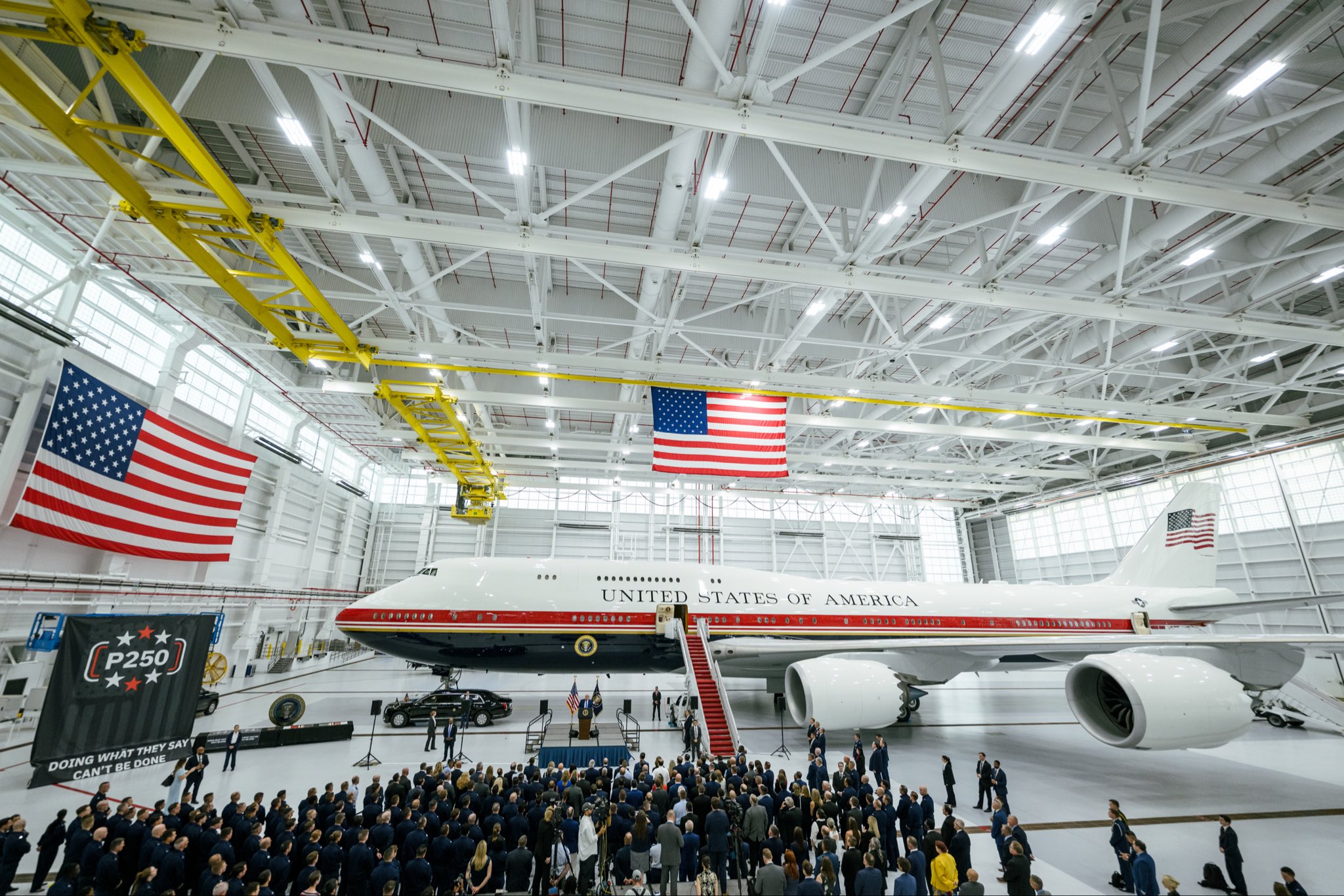  Donald Trump unveils modified Qatar jet as  VC-25B “Bridge” for the role of Air Force One.