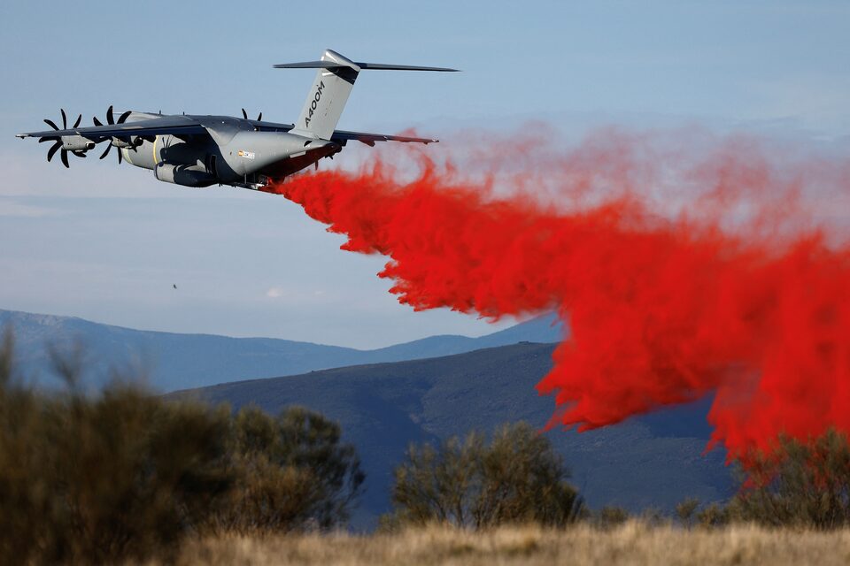 France aims to use an Airbus A400M aircraft for the first time to fight the wild fires.