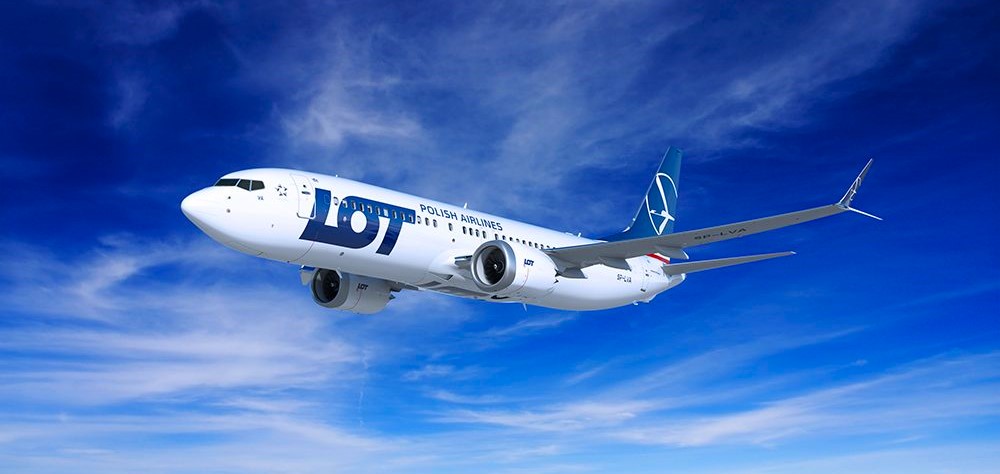 LOT Polish Airlines Boeing 737 MAX 8 from Palma de Mallorca Diverts to Milan After Crew Member Collapsed Mid-Air.