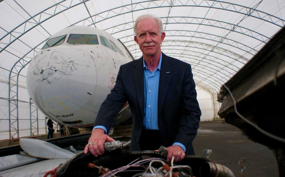 Biden nominates celebrated pilot ”Sully 