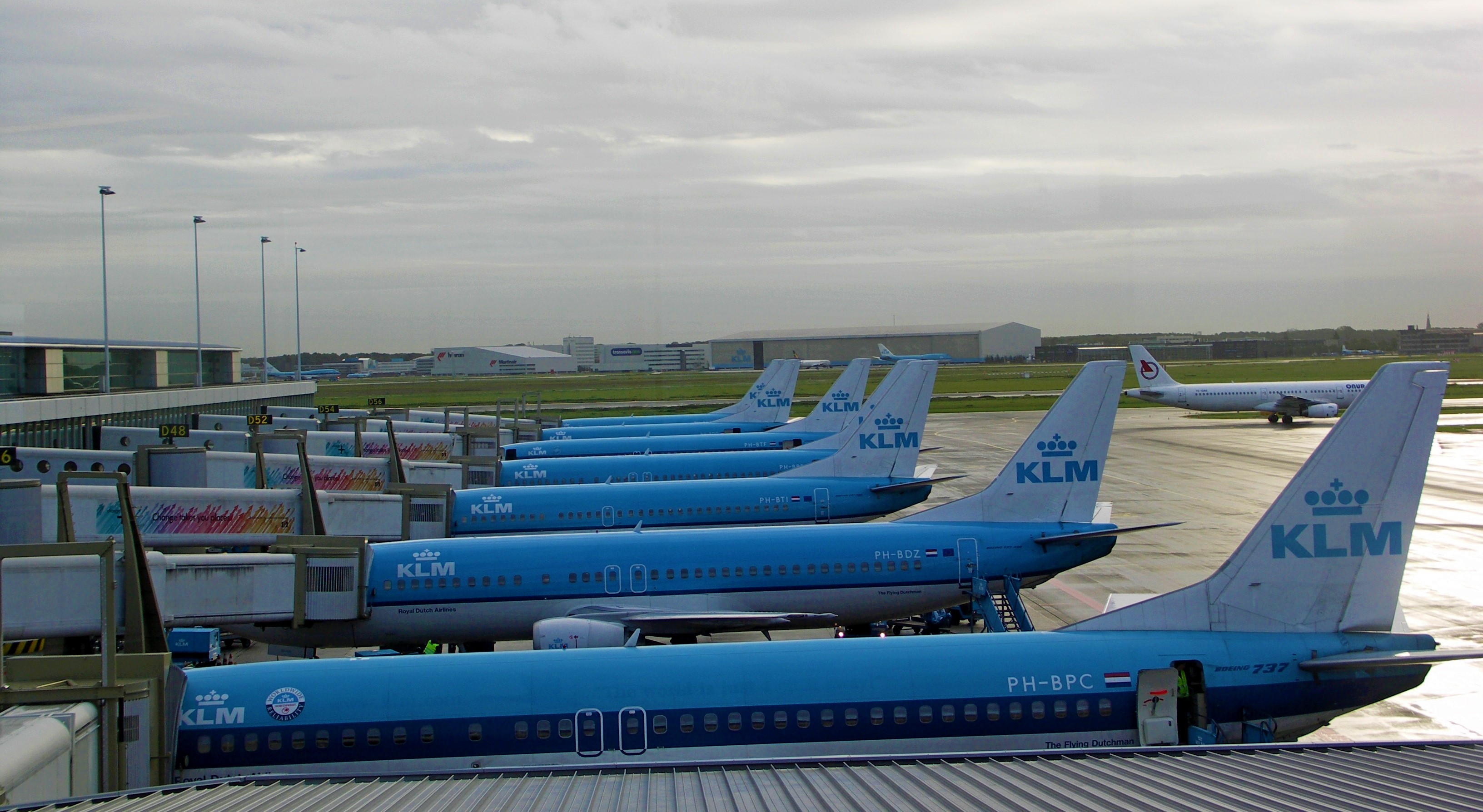 Sorry ,  Equilibrium between  aviation  sector  and  local residents  is  Priority ,  hence  maximum  440,000  aircraft  movements  Per year  in  Schiphol  !